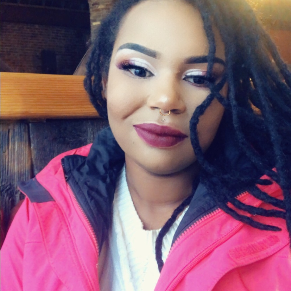 Meet your Posher, Jamaka